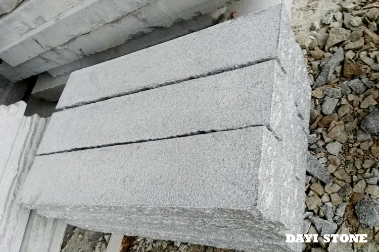 G603-10 Light Grey Natural Granite Stone Palisade & Kerbs Two big sides BH edges rough picked - Dayi Stone